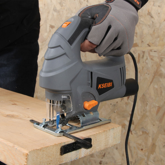 Fierăstrău pendular KST 80 V, 80 mm, 710W - Performanță superioară și precizie | KSEIBI