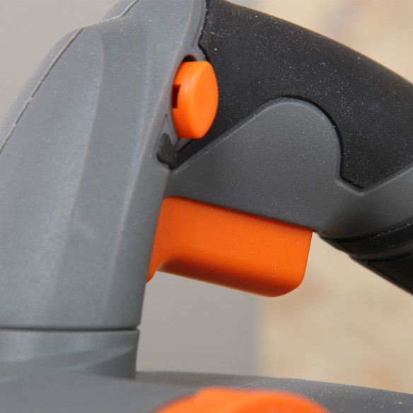 Plaina Elétrica Kho 71-82: Potência de 710w e 82mm de Largura | KSEIBI