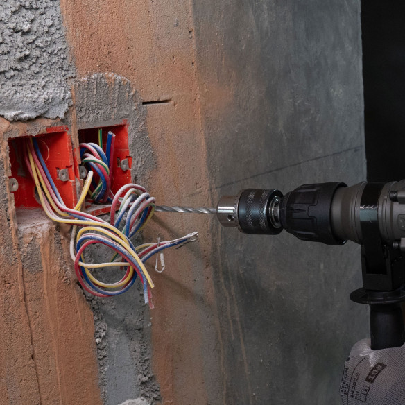 High-Quality Drill Chuck With Key for Precision Drilling | KSEIBI