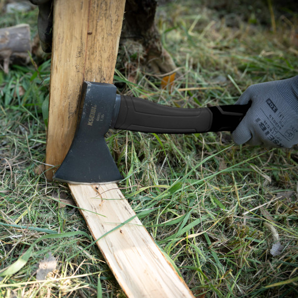 High-Quality Axe with Fiberglass Handle for Precision Cutting | KSEIBI